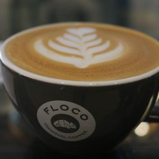 Espresso  flat white  doble  (240 ml.)