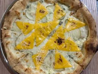 ПІЦА "СИРНА" (535/30g)