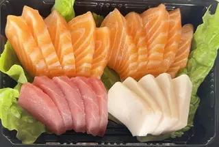 102 Sashimi Mix