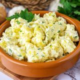 Patatas En Alioli (Ración)