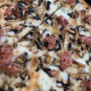 Mezza teglia Boscaiola  30x40 ovvero 6 pezzi