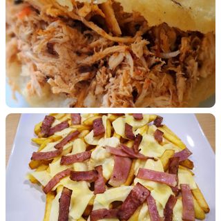 Combo arepa con patatas la oficina