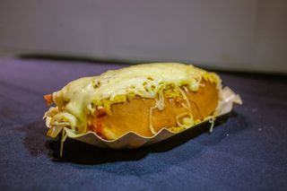 Perrito Caliente Gigante