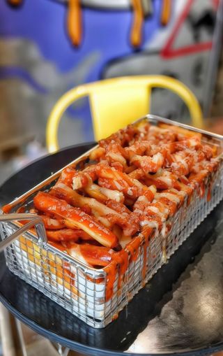 THE SPICY BLUE CHEESE LOADED FRIES 380GR