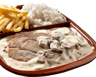 Bitoque Porco com Molho Cogumelos