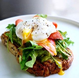 Tartine Hollandaise