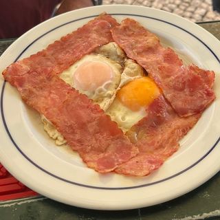 Ovos com Bacon