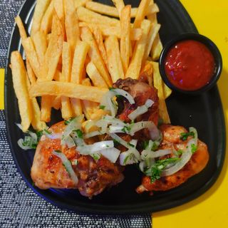 Куриное мясо на гриле  (250 гр.) .