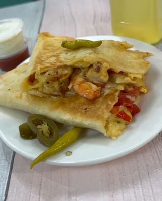 Кесадилья с креветками (250г)