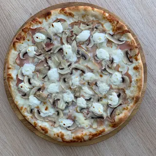 Піца Б'янка (33см / 460г)