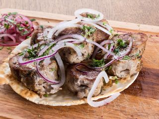 Шашлик зі свинини (200/40/40г)