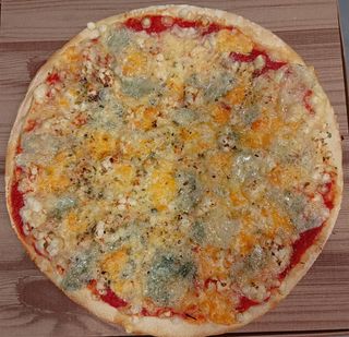 Pizza 4 Formaggi (30 Cm.)