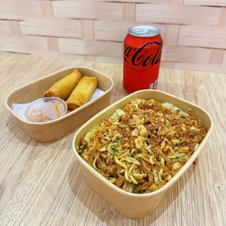 Combo: Noodle / Arroz Frito + Entrante + Bebida