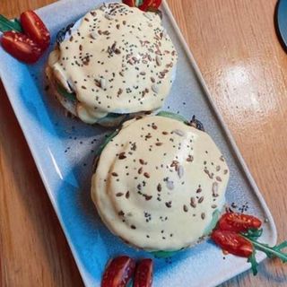 Ovos Benedict com Salmão