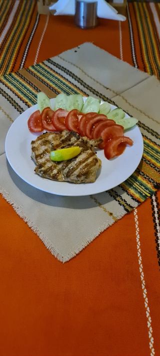 Пилешка пържола от бут (250г)