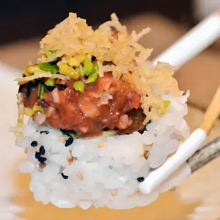 Luciana roll