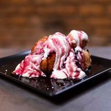 Papanasi cu smantana si dulceata