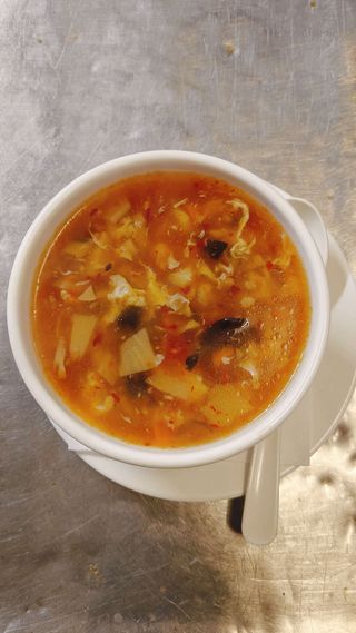 Лютиво-кисела супа (200г)