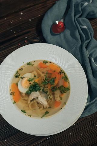 Бульон з домашньоі курки