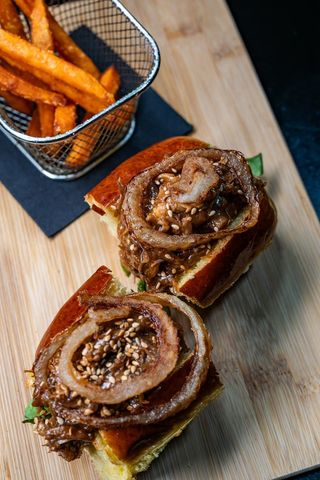 Brioche De Costilla Mechada