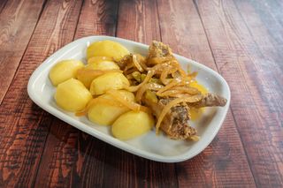 Bacalhau com Cebolada