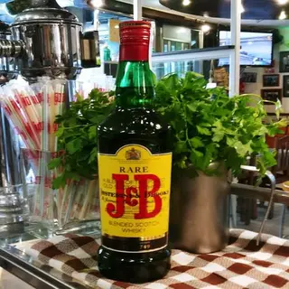 Bot. J&B + hielo