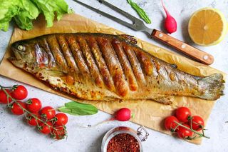 Форель на мангале 