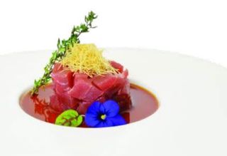 22 Tuna tartare