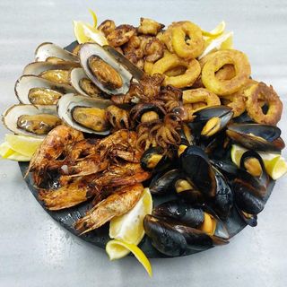 ზღვის პროდუქტების დაფა