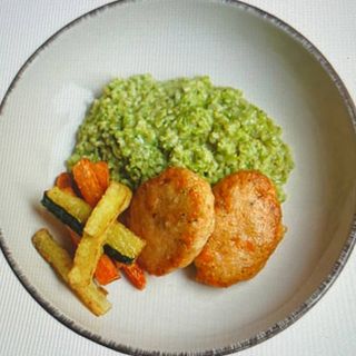 Рибні котлети  з зеленим булгуром 