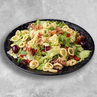 Hrskava salata sa lignjama