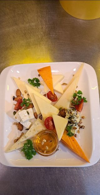 Selekcija sireva 300 gr