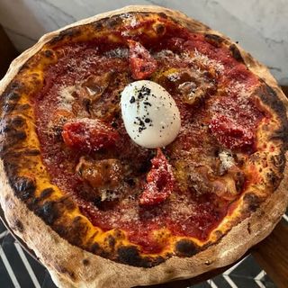 Pizza Amatriciana (30 Cm.)