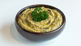 Salata de vinete iaurt si usturoi