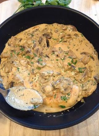 Bife de Frango c/ Cogumelos