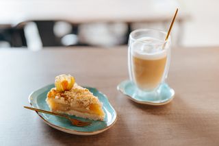 Szarlotka migdałowa