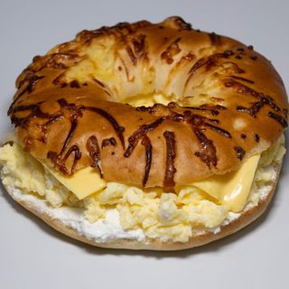 Bagel Egg & Cream Cheese & Cheddar