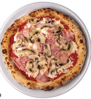 Pizza de prosciutto fungi