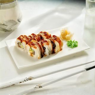 Ролл "Дракон"