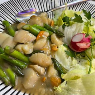 Pollo Con Bambú Y Setas Chinas