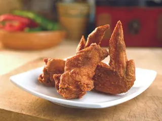 Ayam goreng kunyit