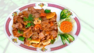 60. Ternera Con Salsa Picante