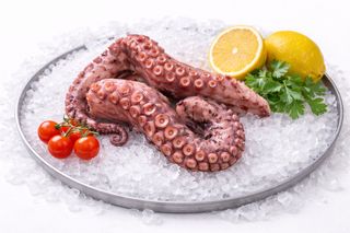 Tentacule de caracatiță prefiartă, ~200g, stare: decongelat
