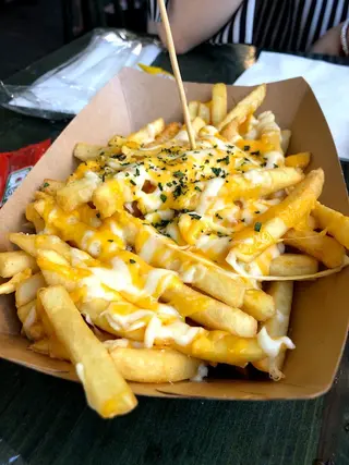 Cheese fries
