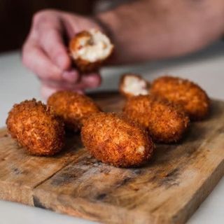 Ración De Croquetas Caseras (10 Uds.))