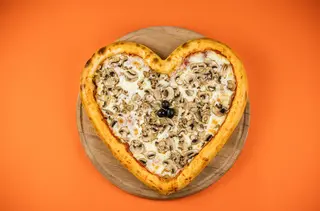 Pizza srce 22cm