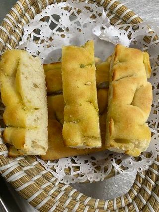 Focaccia grossa all´aglio