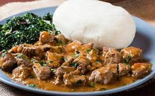 Ugali + nyama ya karanga + Mchicha