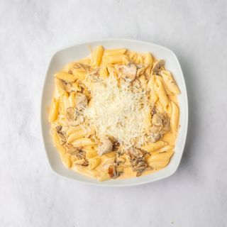 Pasta Pollo E Funghi