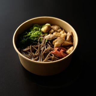 Tori Soba Noodle Soup  (se sirve frío o caliente) (NEW)
